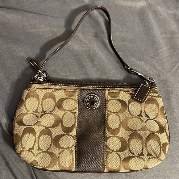 Coach signature brown wristlet bag - Picture 3 of 4